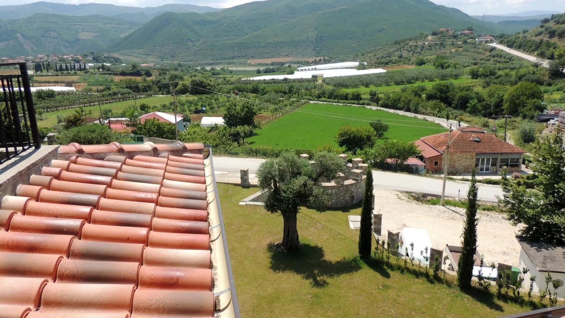 בראט Pupa Winery Serene Stay 0*,